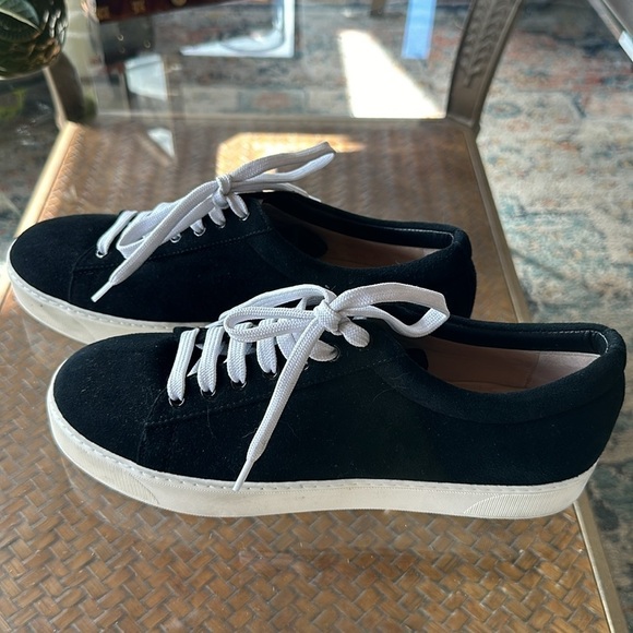 Stuart Weitzman Klee suede lace up shoes size 10.5 - Picture 3 of 5